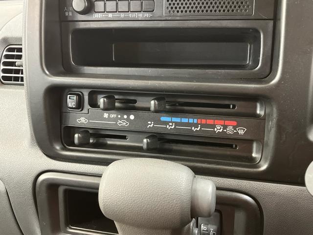 ハイゼットカーゴスペシャルクリーンスピーカー一体型ＡＭ・ＦＭラジオ　デュアルエアバッグ　エアコン　パワーステアリング　リヤワイパー　最大積載量３５０ｋｇ（２名乗車時）（千葉県）の中古車