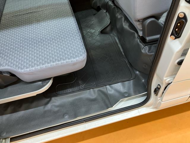 ハイゼットカーゴスペシャルクリーンスピーカー一体型ＡＭ・ＦＭラジオ　デュアルエアバッグ　エアコン　パワーステアリング　リヤワイパー　最大積載量３５０ｋｇ（２名乗車時）（千葉県）の中古車