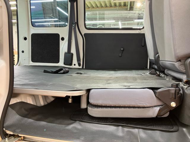 ハイゼットカーゴスペシャルクリーンスピーカー一体型ＡＭ・ＦＭラジオ　デュアルエアバッグ　エアコン　パワーステアリング　リヤワイパー　最大積載量３５０ｋｇ（２名乗車時）（千葉県）の中古車