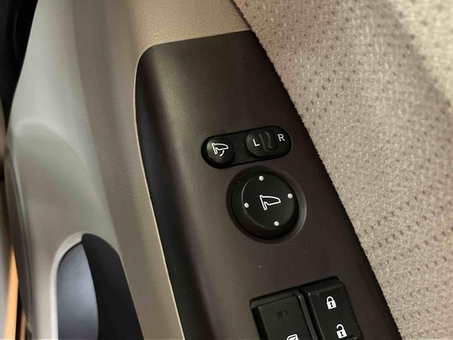 N−BOXG・Lパッケージナビ/TV/CD/DVD/バックカメラ/ステアリングスイッチ 前後ドラレコ ETC 両側パワスラ HIDヘッドライト 社外14インチアルミ スマートキー オート格納ドアミラー 衝突被害軽減ブレーキ(千葉県)の中古車