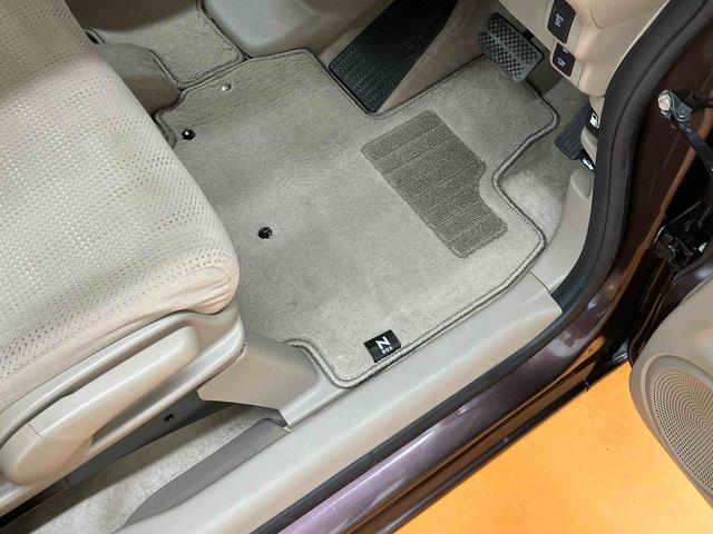 N−BOXG・Lパッケージナビ/TV/CD/DVD/バックカメラ/ステアリングスイッチ 前後ドラレコ ETC 両側パワスラ HIDヘッドライト 社外14インチアルミ スマートキー オート格納ドアミラー 衝突被害軽減ブレーキ(千葉県)の中古車