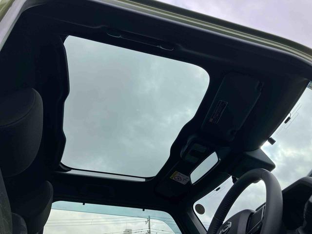 タフトＧナビ／ＴＶ／ＤＶＤ／ＢＴ／ＵＳＢ　全周囲カメラ　前後ドラレコ　ガラスルーフ　ルーフレール　ＬＥＤヘッドランプ　オートライト　スマアシ　前後コーナーセンサー　シートヒーター　電動駐車ブレーキ　キーフリー（千葉県）の中古車