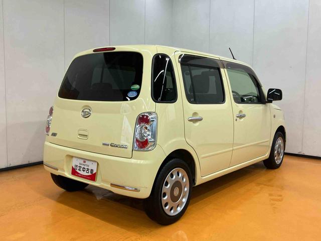 ミラココアココアXキーフリーシステム アイドリングストップ コーナーコントロール マニュアルレベリング機能付ハロゲンヘッドライト チルトステアリング 運転席シートリフター バニティーミラー付き左右サンバイザー(千葉県)の中古車