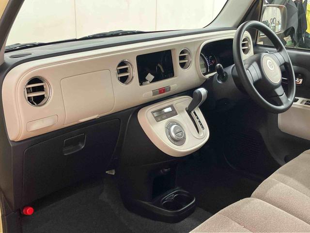 ミラココアココアXキーフリーシステム アイドリングストップ コーナーコントロール マニュアルレベリング機能付ハロゲンヘッドライト チルトステアリング 運転席シートリフター バニティーミラー付き左右サンバイザー(千葉県)の中古車