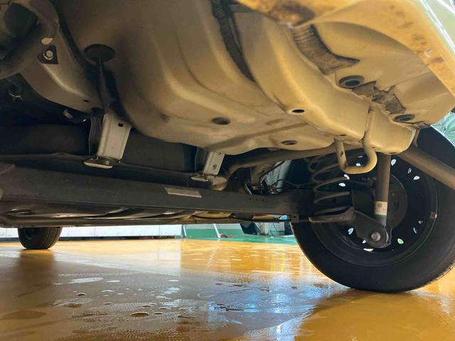 ミラココアココアXキーフリーシステム アイドリングストップ コーナーコントロール マニュアルレベリング機能付ハロゲンヘッドライト チルトステアリング 運転席シートリフター バニティーミラー付き左右サンバイザー(千葉県)の中古車