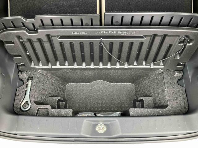 ムーヴキャンバスＸリミテッドメイクアップ　ＳＡIIナビ／ＴＶ／ＤＶＤ／ＢＴ　オートライト　両側電動スライドドア　衝突被害軽減ブレーキ　オートエアコン　社外アルミホイール　シートリフター　キーフリーシステム　足踏み式パーキングブレーキ　盗難防止アラーム（千葉県）の中古車