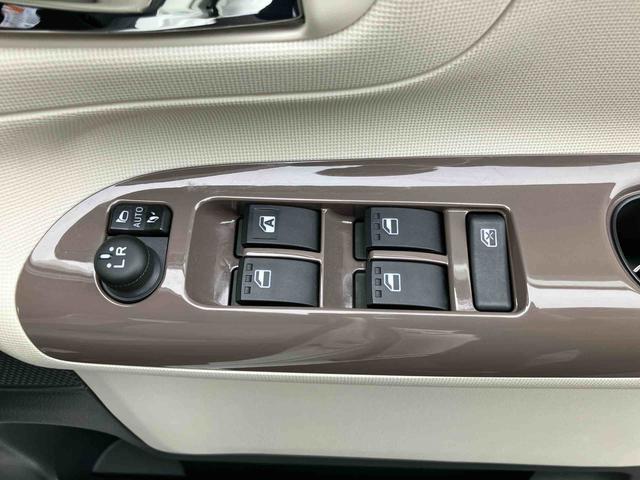 ムーヴキャンバスＸリミテッドメイクアップ　ＳＡIIナビ／ＴＶ／ＤＶＤ／ＢＴ　オートライト　両側電動スライドドア　衝突被害軽減ブレーキ　オートエアコン　社外アルミホイール　シートリフター　キーフリーシステム　足踏み式パーキングブレーキ　盗難防止アラーム（千葉県）の中古車