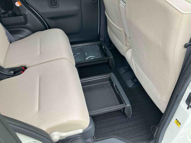 ムーヴキャンバスＸリミテッドメイクアップ　ＳＡIIナビ／ＴＶ／ＤＶＤ／ＢＴ　オートライト　両側電動スライドドア　衝突被害軽減ブレーキ　オートエアコン　社外アルミホイール　シートリフター　キーフリーシステム　足踏み式パーキングブレーキ　盗難防止アラーム（千葉県）の中古車