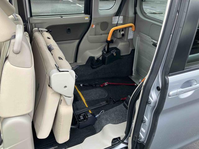 タントスローパーＬ　リヤシート付き福祉車両　リモコン付き車いす用電動ウインチ　ＣＤチューナー　スライドドア　電動格納ドアミラー　キーレスエントリー　プライバシーガラス　スライドドアサンシェード　横滑り防止装置　アイドリングストップ（千葉県）の中古車