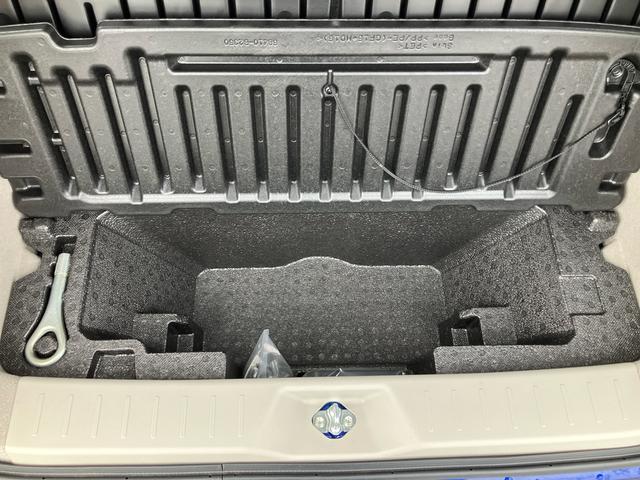 ムーヴＸＬＥＤヘッドライト　バックカメラ／ステアリングスイッチ　１４インチアルミホイール　プッシュボタンスターター　オートエアコン　オート格納ドアミラー　運転席シートリフター　横滑り防止装置　エコアイドル（千葉県）の中古車