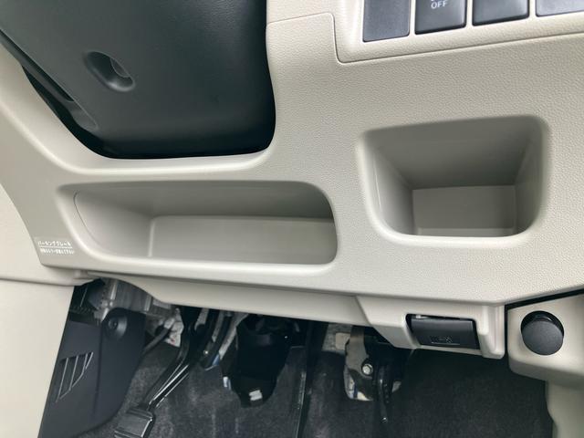 ムーヴＸＬＥＤヘッドライト　バックカメラ／ステアリングスイッチ　１４インチアルミホイール　プッシュボタンスターター　オートエアコン　オート格納ドアミラー　運転席シートリフター　横滑り防止装置　エコアイドル（千葉県）の中古車