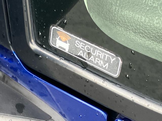 ムーヴＸＬＥＤヘッドライト　バックカメラ／ステアリングスイッチ　１４インチアルミホイール　プッシュボタンスターター　オートエアコン　オート格納ドアミラー　運転席シートリフター　横滑り防止装置　エコアイドル（千葉県）の中古車