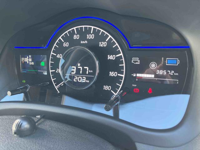 ノートｅ−パワー　Ｘカーナビ　バックモニター　プッシュボタンスタート　横滑り防止機能（千葉県）の中古車