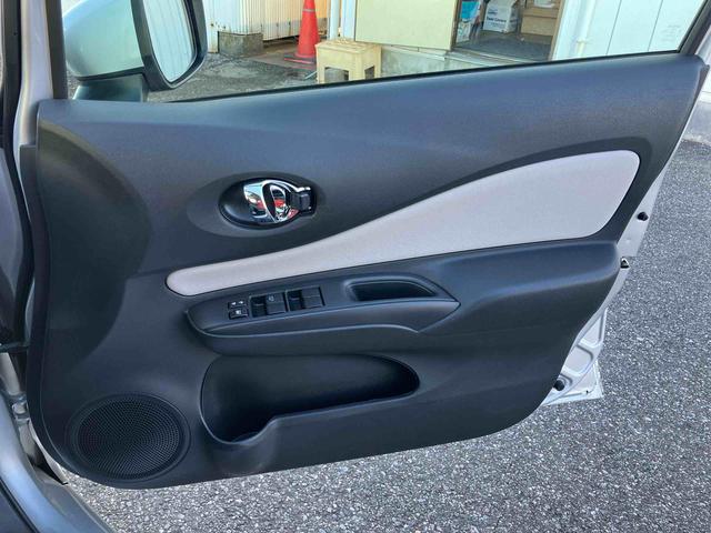 ノートｅ−パワー　Ｘカーナビ　バックモニター　プッシュボタンスタート　横滑り防止機能（千葉県）の中古車