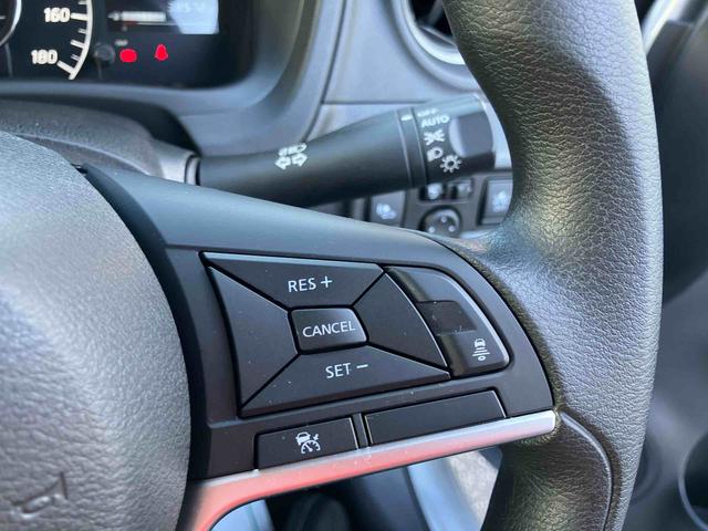 ノートｅ−パワー　Ｘカーナビ　バックモニター　プッシュボタンスタート　横滑り防止機能（千葉県）の中古車