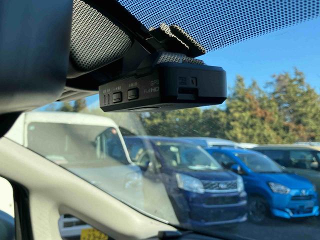 ノートｅ−パワー　Ｘカーナビ　バックモニター　プッシュボタンスタート　横滑り防止機能（千葉県）の中古車