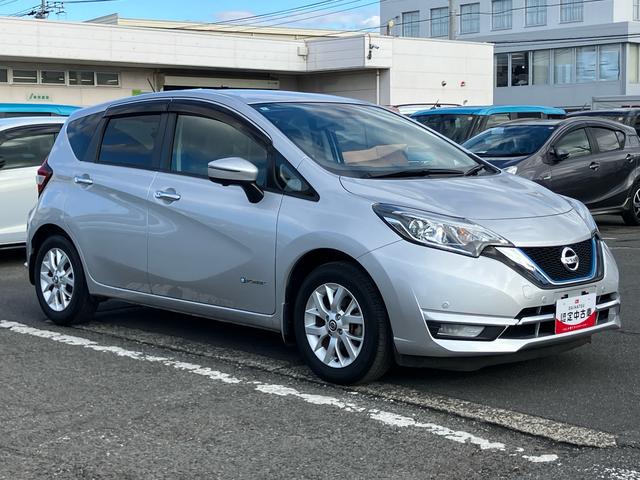 ノートｅ−パワー　メダリストナビ／ＴＶ／ＤＶＤ／ＢＴ　全周囲カメラ　ＥＴＣ　ドラレコ　ｅ−ＰＯＷＥＲ　モニター付きルームミラー　全車速追従クルコン　ＬＥＤヘッドランプ　オートライト　革巻ステアリング　アルミホイール　スマートキー（千葉県）の中古車