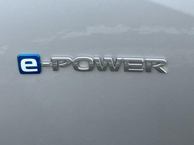 ノートｅ−パワー　メダリストナビ／ＴＶ／ＤＶＤ／ＢＴ　全周囲カメラ　ＥＴＣ　ドラレコ　ｅ−ＰＯＷＥＲ　モニター付きルームミラー　全車速追従クルコン　ＬＥＤヘッドランプ　オートライト　革巻ステアリング　アルミホイール　スマートキー（千葉県）の中古車