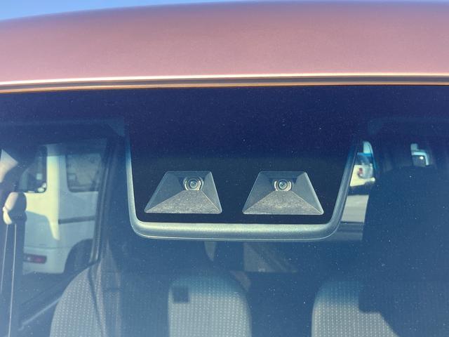 ハイゼットカーゴデラックスＳＡIII衝突被害軽減ブレーキ　横滑り防止装置　オートハイビーム　プライバシーガラス　フロントパワーウィンドウ　オーバーヘッドシェルフ　スピーカー一体型ＡＭ・ＦＭラジオ　キーレスエントリー　アイドリングストップ（千葉県）の中古車