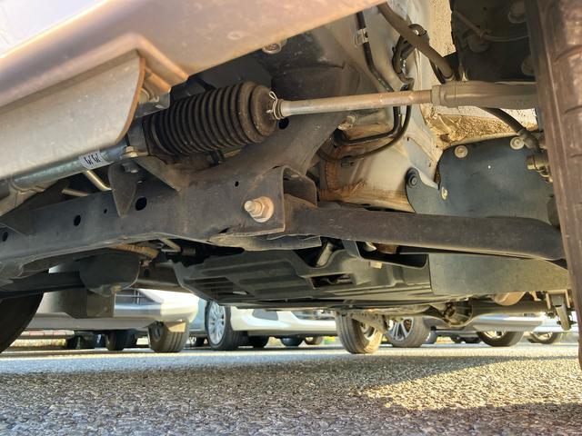 ハイゼットカーゴデラックスＳＡIII衝突被害軽減ブレーキ　横滑り防止装置　オートハイビーム　プライバシーガラス　フロントパワーウィンドウ　オーバーヘッドシェルフ　スピーカー一体型ＡＭ・ＦＭラジオ　キーレスエントリー　アイドリングストップ（千葉県）の中古車