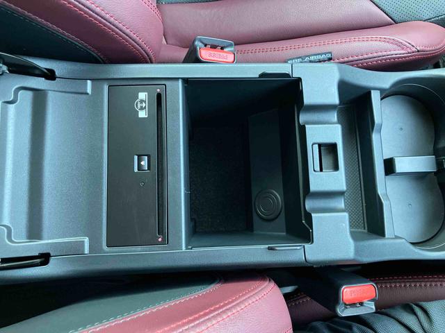 レヴォーグＳＴＩスポーツ　ＥＸターボ　４ＷＤ　ナビ／ＴＶ／ＤＶＤ／ＢＴ／ＵＳＢ　ＦＬＢカメラ　ＥＴＣ　ドラレコ　アイサイト　コーナーセンサー　Ｐシート　Ｐリヤゲート　Ｆシートヒーター　Ｒシートヒーター　パドルシフト　アルミホイール（千葉県）の中古車