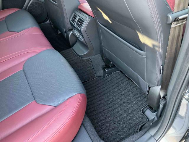 レヴォーグＳＴＩスポーツ　ＥＸターボ　４ＷＤ　ナビ／ＴＶ／ＤＶＤ／ＢＴ／ＵＳＢ　ＦＬＢカメラ　ＥＴＣ　ドラレコ　アイサイト　コーナーセンサー　Ｐシート　Ｐリヤゲート　Ｆシートヒーター　Ｒシートヒーター　パドルシフト　アルミホイール（千葉県）の中古車