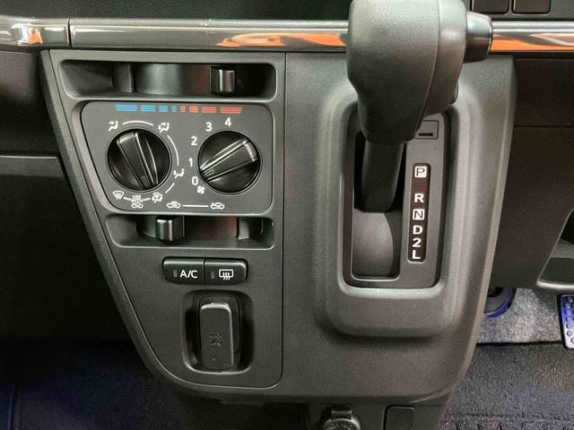 ハイゼットカーゴクルーズターボＳＡIII４ＷＤ　ビジネスパック　モモ製ステアリングホイール　フロントドライブレコーダー　フロアーイルミネーション　キー照明　エントリーライト　オーバーヘッドシェルフ　ファインウッド調センタークラスターパネル（千葉県）の中古車