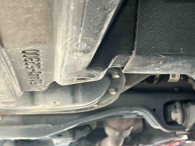 アクアＸ−アーバンナビ／ワンセグ／ＣＤ／ＡＵＸ／ＢＴ　ＥＴＣ　ルーフレール　前後コーナーセンサー　ＬＥＤヘッドライト　オートライト　ＬＥＤフォグランプ　スペアタイヤ　アルミ　革ステアリング　キーフリー　オートエアコン（千葉県）の中古車