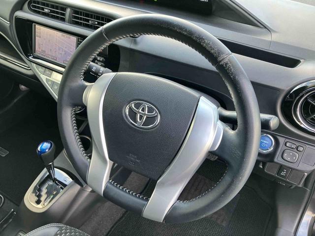 アクアＸ−アーバンナビ／ワンセグ／ＣＤ／ＡＵＸ／ＢＴ　ＥＴＣ　ルーフレール　前後コーナーセンサー　ＬＥＤヘッドライト　オートライト　ＬＥＤフォグランプ　スペアタイヤ　アルミ　革ステアリング　キーフリー　オートエアコン（千葉県）の中古車