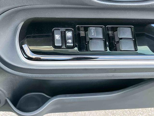 アクアＸ−アーバンナビ／ワンセグ／ＣＤ／ＡＵＸ／ＢＴ　ＥＴＣ　ルーフレール　前後コーナーセンサー　ＬＥＤヘッドライト　オートライト　ＬＥＤフォグランプ　スペアタイヤ　アルミ　革ステアリング　キーフリー　オートエアコン（千葉県）の中古車