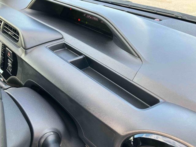 アクアＸ−アーバンナビ／ワンセグ／ＣＤ／ＡＵＸ／ＢＴ　ＥＴＣ　ルーフレール　前後コーナーセンサー　ＬＥＤヘッドライト　オートライト　ＬＥＤフォグランプ　スペアタイヤ　アルミ　革ステアリング　キーフリー　オートエアコン（千葉県）の中古車