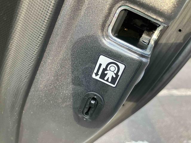 アクアＸ−アーバンナビ／ワンセグ／ＣＤ／ＡＵＸ／ＢＴ　ＥＴＣ　ルーフレール　前後コーナーセンサー　ＬＥＤヘッドライト　オートライト　ＬＥＤフォグランプ　スペアタイヤ　アルミ　革ステアリング　キーフリー　オートエアコン（千葉県）の中古車