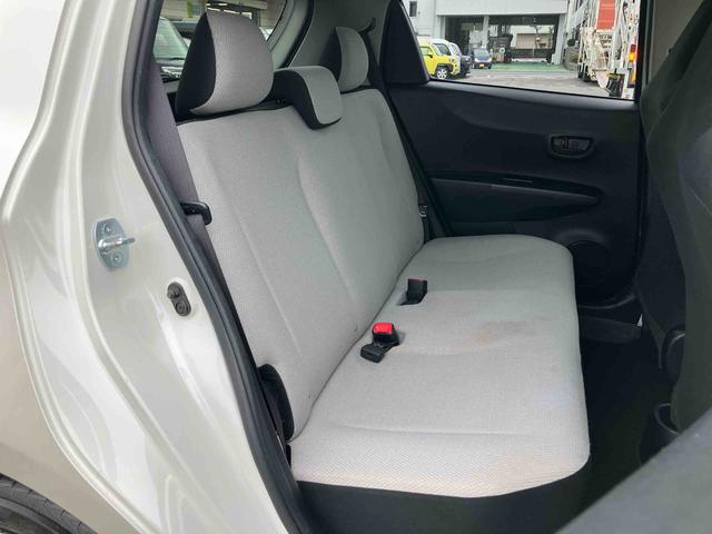 ヴィッツＦナビ／ワンセグ／ＣＤ／ＢＴ　ＡＵＸ接続　バックカメラ　プライバシーガラス　サイドレバー式ー駐車ブレーキ　シートリフター　チルトステアリング　電動格納ドアミラー　キーレスエントリー　マニュアルエアコン（千葉県）の中古車