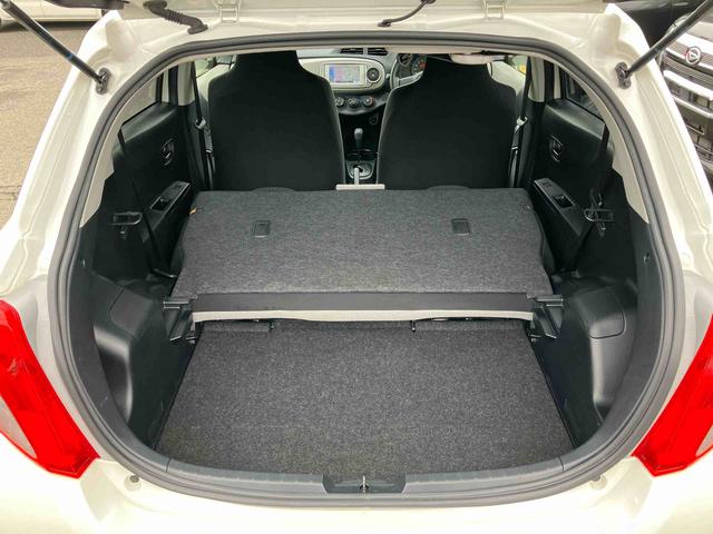 ヴィッツＦナビ／ワンセグ／ＣＤ／ＢＴ　ＡＵＸ接続　バックカメラ　プライバシーガラス　サイドレバー式ー駐車ブレーキ　シートリフター　チルトステアリング　電動格納ドアミラー　キーレスエントリー　マニュアルエアコン（千葉県）の中古車