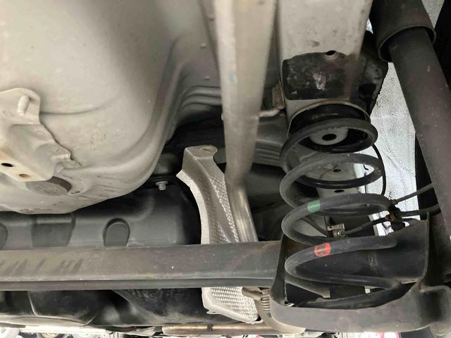 ヴィッツＦナビ／ワンセグ／ＣＤ／ＢＴ　ＡＵＸ接続　バックカメラ　プライバシーガラス　サイドレバー式ー駐車ブレーキ　シートリフター　チルトステアリング　電動格納ドアミラー　キーレスエントリー　マニュアルエアコン（千葉県）の中古車