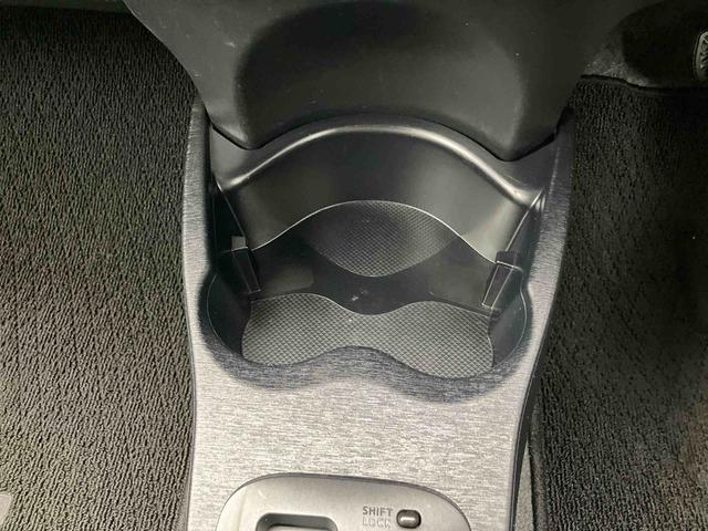 ヴィッツＦナビ／ワンセグ／ＣＤ／ＢＴ　ＡＵＸ接続　バックカメラ　プライバシーガラス　サイドレバー式ー駐車ブレーキ　シートリフター　チルトステアリング　電動格納ドアミラー　キーレスエントリー　マニュアルエアコン（千葉県）の中古車