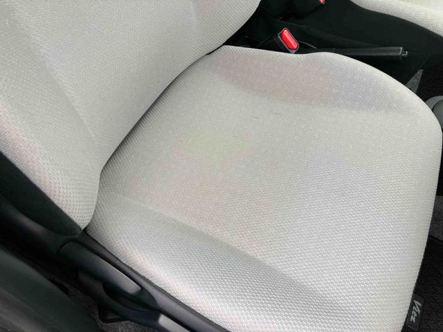 ヴィッツＦナビ／ワンセグ／ＣＤ／ＢＴ　ＡＵＸ接続　バックカメラ　プライバシーガラス　サイドレバー式ー駐車ブレーキ　シートリフター　チルトステアリング　電動格納ドアミラー　キーレスエントリー　マニュアルエアコン（千葉県）の中古車