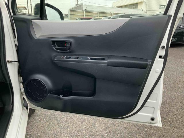 ヴィッツＦナビ／ワンセグ／ＣＤ／ＢＴ　ＡＵＸ接続　バックカメラ　プライバシーガラス　サイドレバー式ー駐車ブレーキ　シートリフター　チルトステアリング　電動格納ドアミラー　キーレスエントリー　マニュアルエアコン（千葉県）の中古車