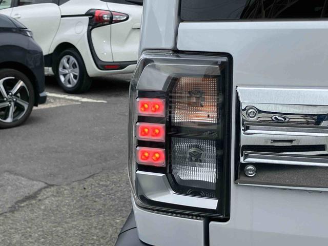 タフトGターボ クロムベンチャーターボ ガラスルーフ ルーフレール 9型ナビ/TV/DVD/BT/USB Bカメラ ETC 前後ドラレコ LEDヘッドランプ オートライト オートハイビーム コ−ナ−センサー 電動駐車ブレーキ アルミ(千葉県)の中古車