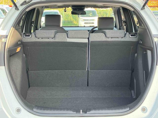 フィットｅ：ＨＥＶ　ＲＳカーナビ　アラウンドビューモニター　アルミホイール（千葉県）の中古車