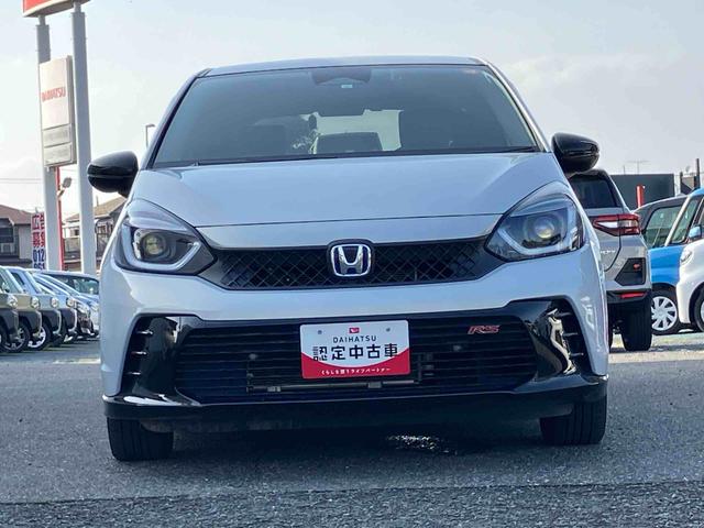 フィットｅ：ＨＥＶ　ＲＳカーナビ　アラウンドビューモニター　アルミホイール（千葉県）の中古車