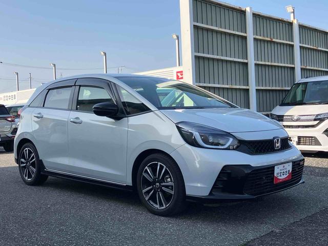 フィットｅ：ＨＥＶ　ＲＳカーナビ　アラウンドビューモニター　アルミホイール（千葉県）の中古車