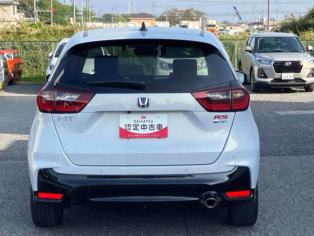 フィットｅ：ＨＥＶ　ＲＳカーナビ　アラウンドビューモニター　アルミホイール（千葉県）の中古車
