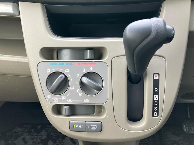 ムーヴL スマートセレクションSAスマートアシスト CD AUX接続 アイドリングストップ キーレスエントリー 盗難防止警報 ハロゲンヘッドランプ マニュアルエアコン スモークガラス 足踏み式駐車ブレーキ 電動格納ミラー リヤワイパー(千葉県)の中古車