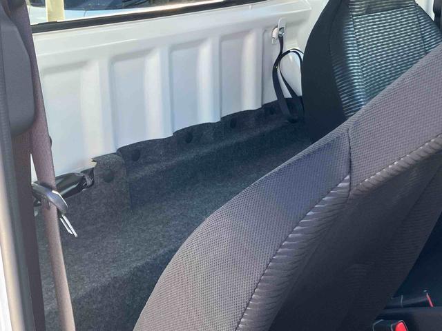 ハイゼットトラックジャンボエクストラ衝突回避支援システム　横滑り防止装置　３モード選択電子制御式４ＷＤ　前後コーナーセンサー　オートライト　ＬＥＤヘッドライト　大型ＬＥＤ作業灯　テールゲートチェーン　オーバーヘッドシェルフ（千葉県）の中古車