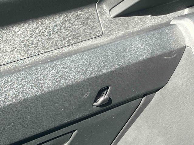 ハイゼットトラックジャンボエクストラ衝突回避支援システム　横滑り防止装置　３モード選択電子制御式４ＷＤ　前後コーナーセンサー　オートライト　ＬＥＤヘッドライト　大型ＬＥＤ作業灯　テールゲートチェーン　オーバーヘッドシェルフ（千葉県）の中古車