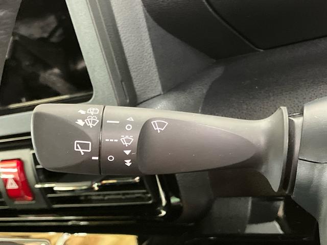 タントカスタムＲＳ衝突回避支援システム　横滑り防止装置　ホールド機能付き電動パーキングブレーキ　前席シートヒーター　オートライト　オートハイビーム　バニティーミラー付き左右サンバイザー　前後コーナーセンサー（千葉県）の中古車