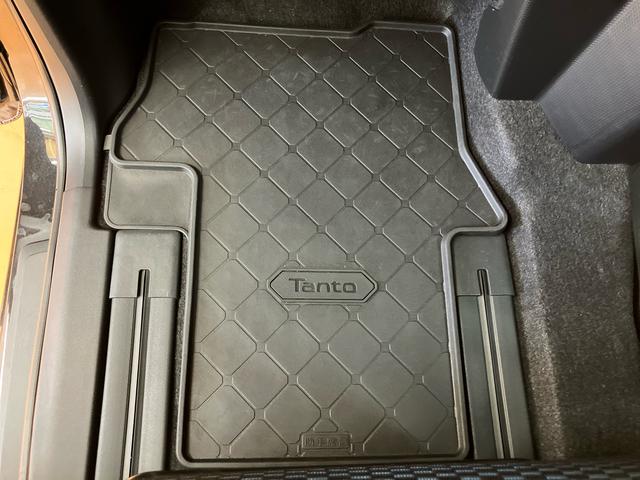 タントカスタムＲＳ衝突回避支援システム　横滑り防止装置　ホールド機能付き電動パーキングブレーキ　前席シートヒーター　オートライト　オートハイビーム　バニティーミラー付き左右サンバイザー　前後コーナーセンサー（千葉県）の中古車