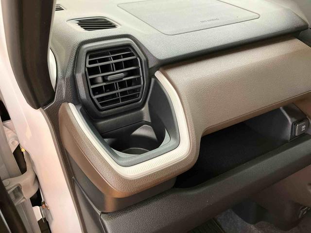 ムーヴＸ衝突回避支援システム　横滑り防止装置　前後コーナーセンサー　オートライト　オートハイビーム　プッシュエンジンスタート　キーフリーシステム　助手席シートバックポケット＋ショッピングフック（千葉県）の中古車