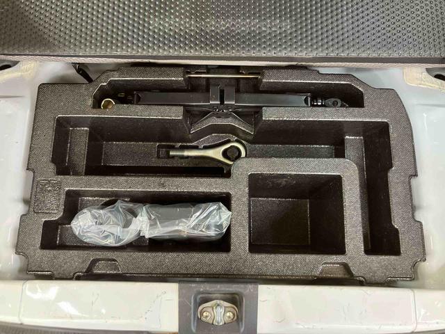 ミライースLCDラジオチューナー AUX接続 アイドリングストップ マニュアルレベリング機能付ハロゲンヘッドライト バニティーミラー付き左右サンバイザー トノカバー キーレスエントリー ショッピングフック(千葉県)の中古車